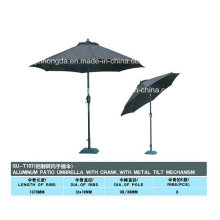 Parapluie de plage pliable en aluminium à mécanisme d&#39;inclinaison installé (YSBEA0008)